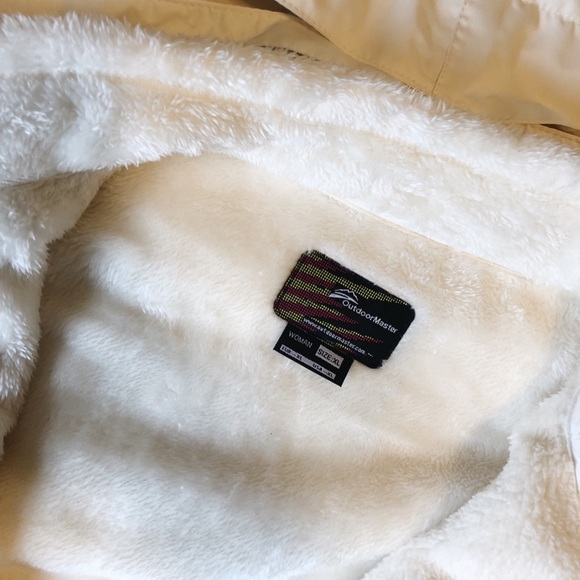 Ski Jacket - Picture 4 of 5